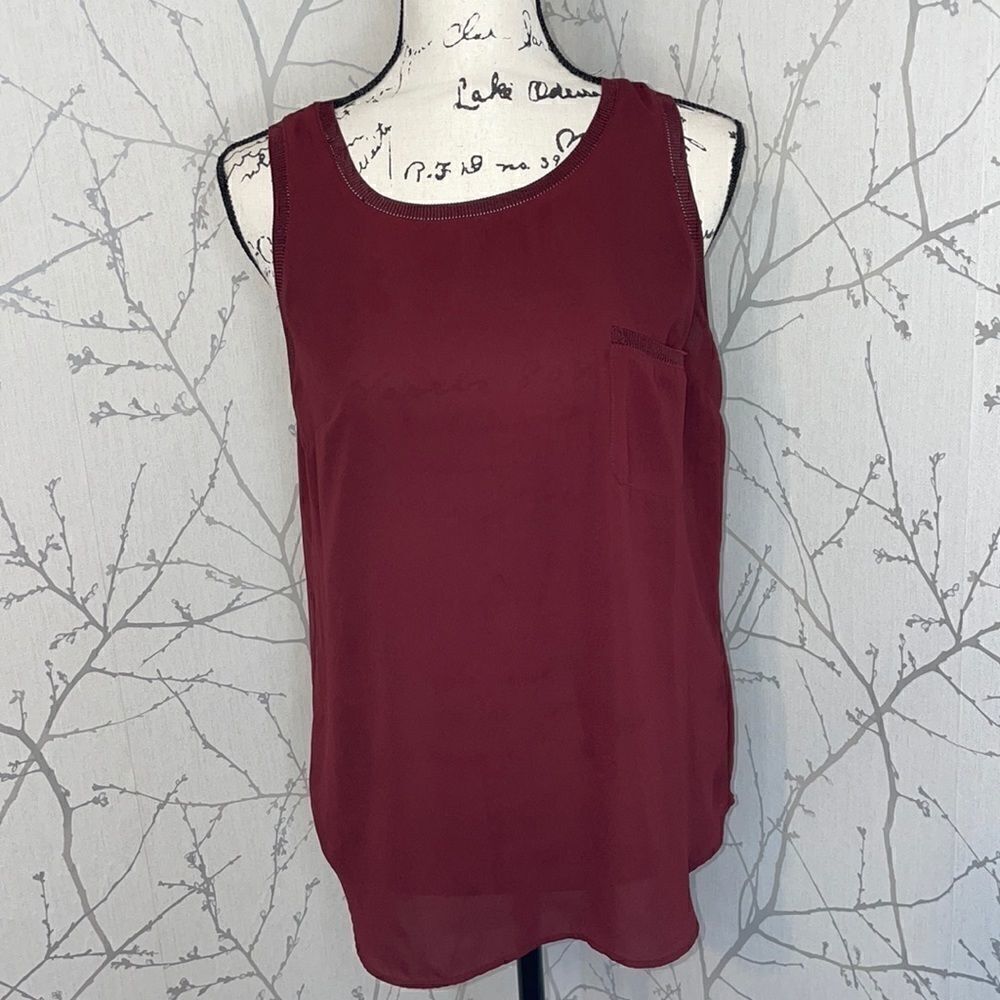 ‎Mossimo sleeveless top, Size M